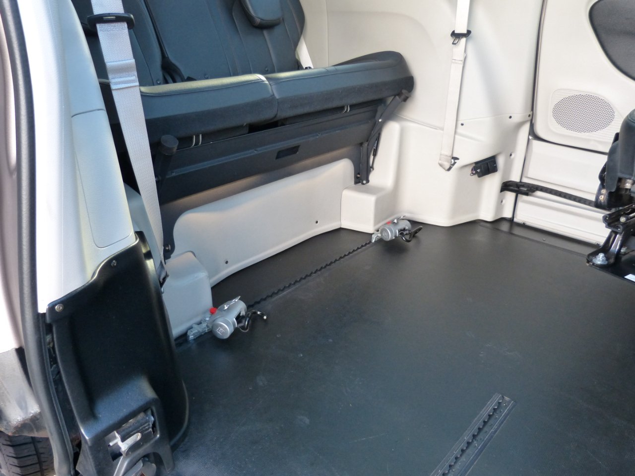 Chrysler Pacifica 2018 Wheelchair Accessible