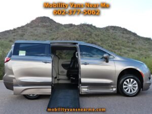 Chrysler Pacifica 2018 Wheelchair Accessible
