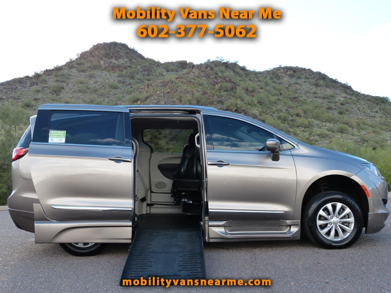 Chrysler Pacifica 2018 Wheelchair Accessible